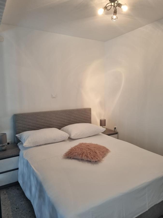 Apartments Ivanov 扎达尔 外观 照片