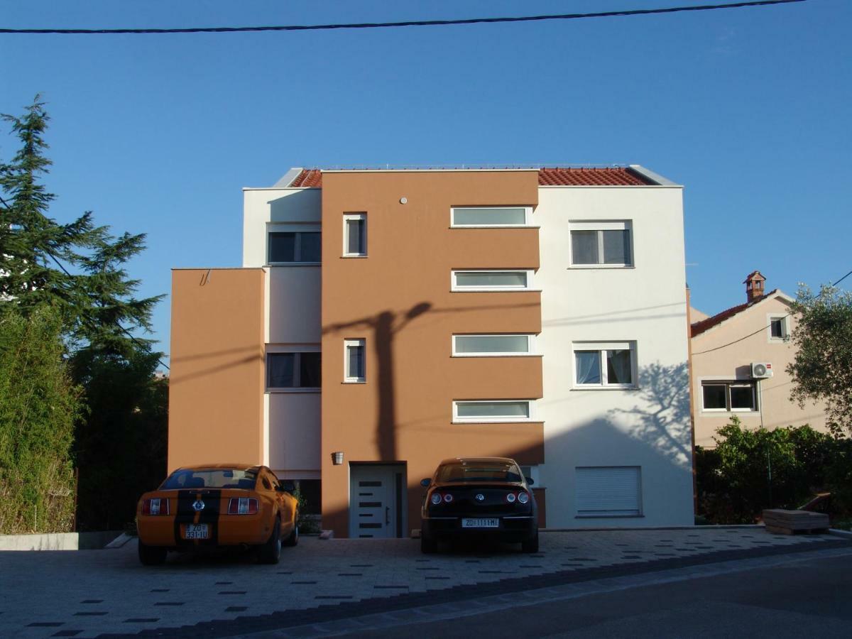 Apartments Ivanov 扎达尔 外观 照片