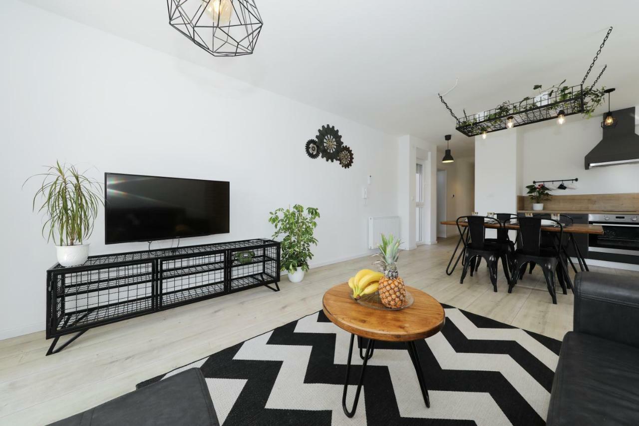Apartments Ivanov 扎达尔 外观 照片